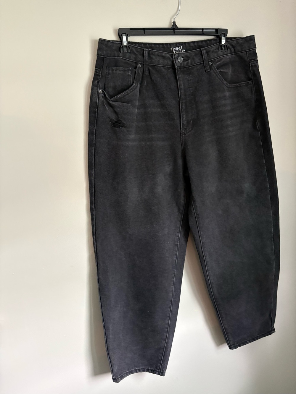 Time and Tru Women's High Rise Barrel Jeans Washed Faded Black Size 14 Trendy